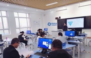 視友科技腦電生物反饋訓練系統(tǒng),通過東華小學人工智能實驗室項目驗收